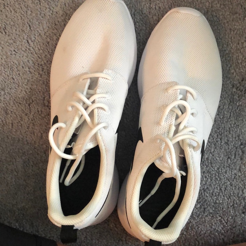 Nike sneaks-women